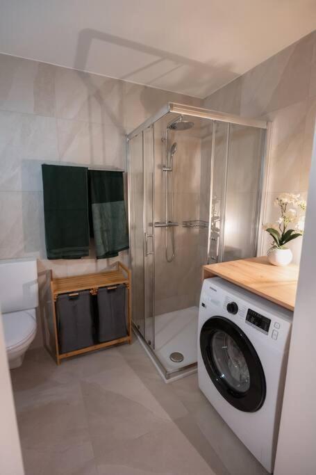 Appartement Spacieux Au Centre De La Gruyere Broc Exteriér fotografie